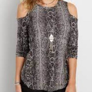 24/7 By Maurices Snake Print Cold Shoulder Top